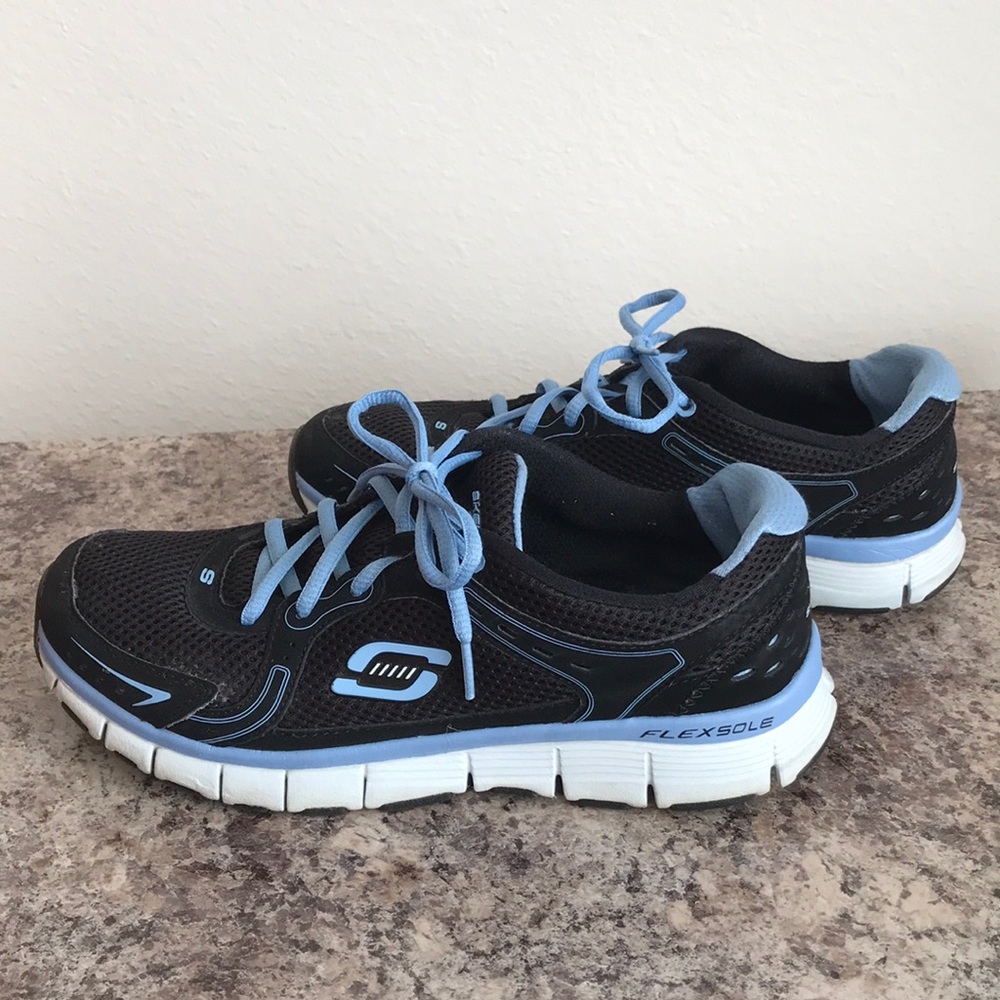 Sketchers Shoes